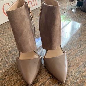 Banana republic pumps suede and leather